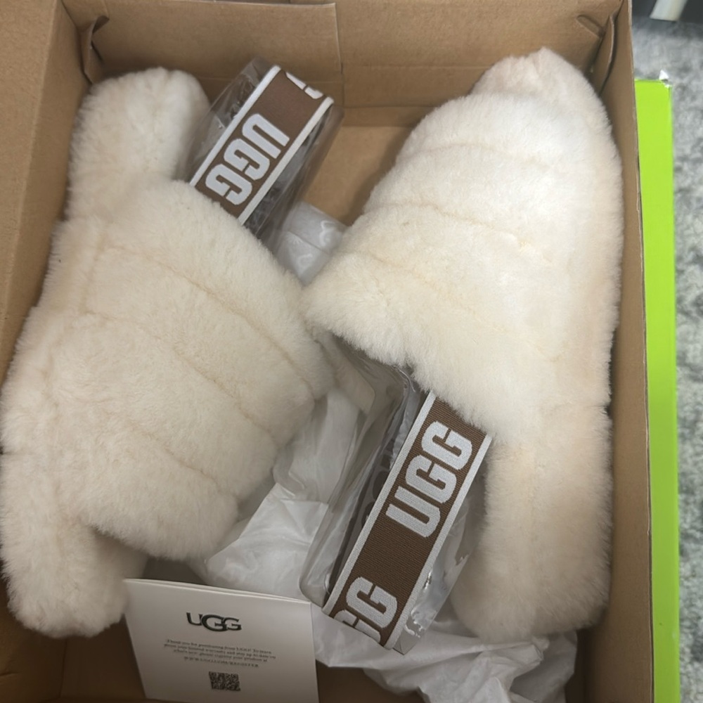 Ugg cream puff slides sz6